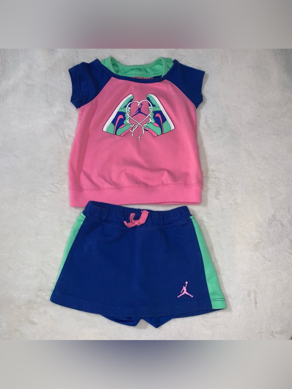 Jordan girls matching set 2 pieces tee/skort set size 3T